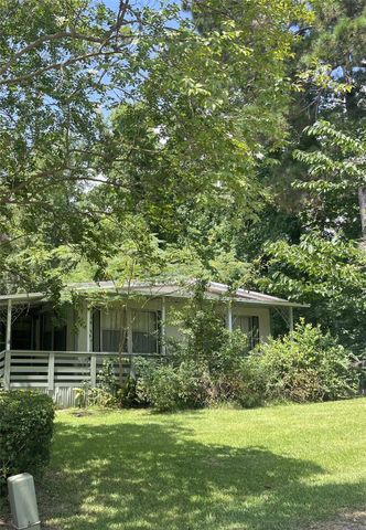 149 Hickory Hollow, Onalaska, TX 77360