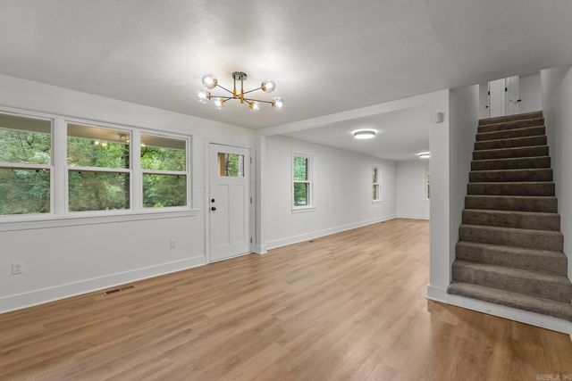 25501 Kanis Road, Little Rock, AR 72223