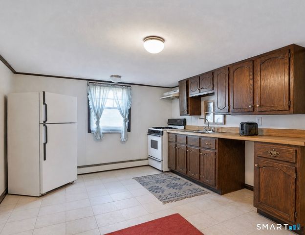 8 Davis Street, Danbury, CT 06810