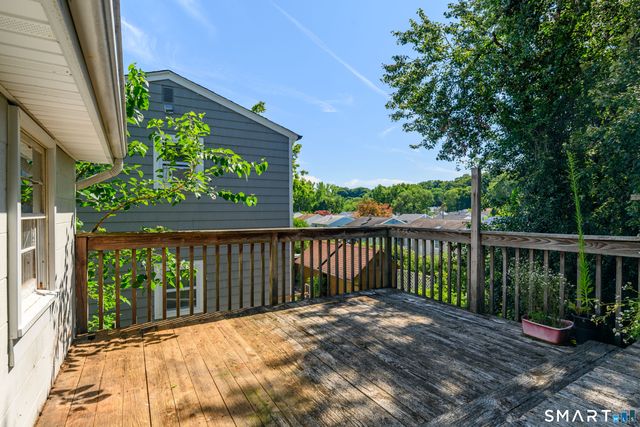 8 Davis Street, Danbury, CT 06810