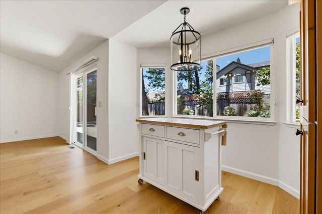 169 Woodcrest Way, Grass Valley, CA 95945