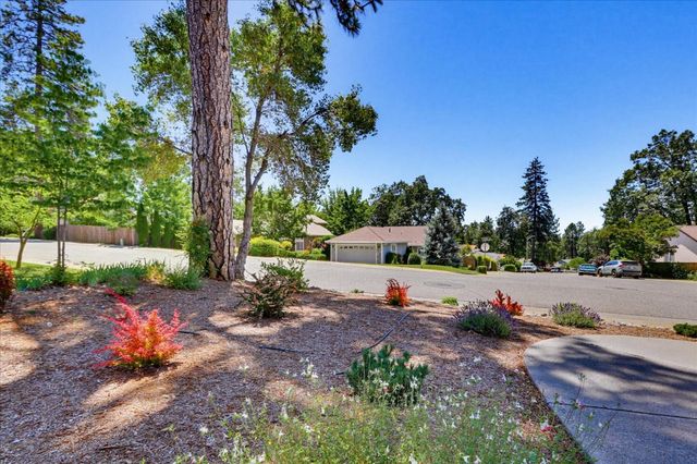 169 Woodcrest Way, Grass Valley, CA 95945