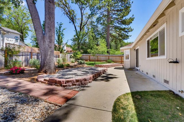 169 Woodcrest Way, Grass Valley, CA 95945