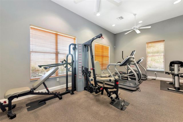 6841 74TH STREET CIRCLE E, Bradenton, FL 34203