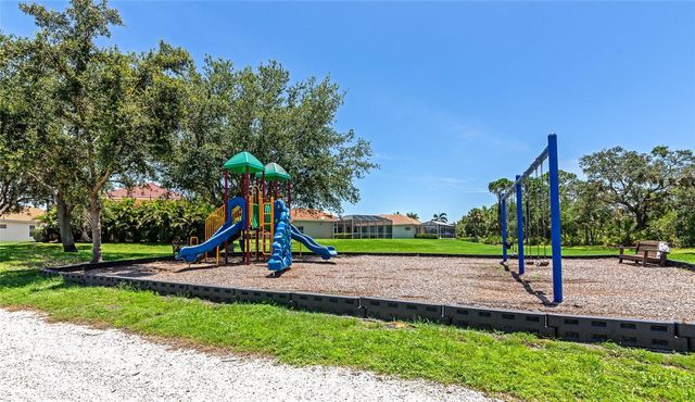 6841 74TH STREET CIRCLE E, Bradenton, FL 34203