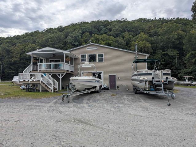 225 Missing Link Road, Rockingham, VT 05101