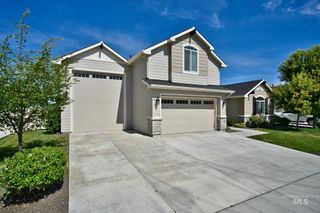 17377 N Halls Crossing St, Nampa, ID 83687
