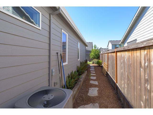 2193 Nw VICTORIA Dr, Mc Minnville, OR 97128