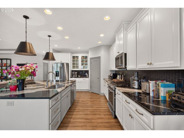2193 Nw VICTORIA Dr, Mc Minnville, OR 97128