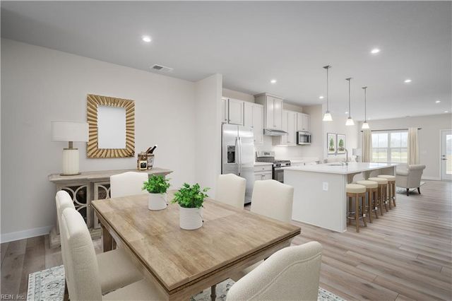 2085 Striper CT, Carrollton, VA 23314