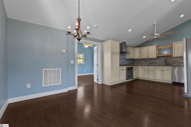 1440 Holly Springs Church Road, Campobello, SC 29322