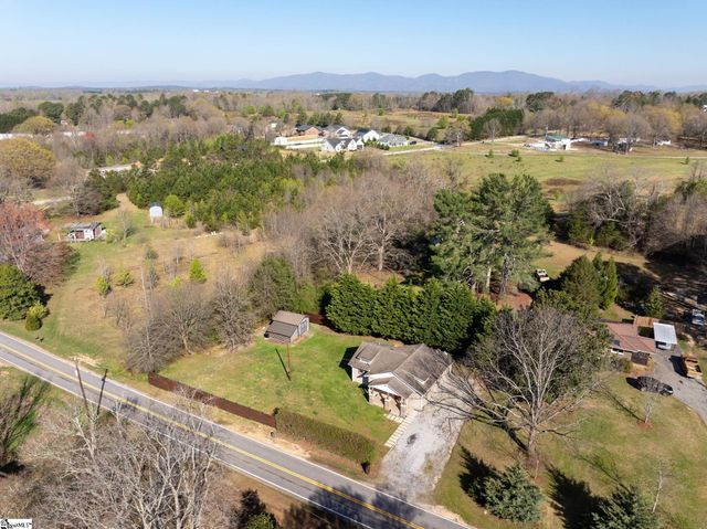1440 Holly Springs Church Road, Campobello, SC 29322