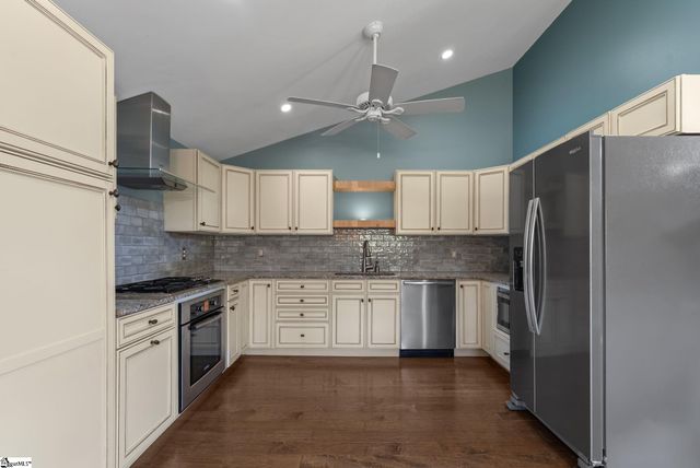1440 Holly Springs Church Road, Campobello, SC 29322