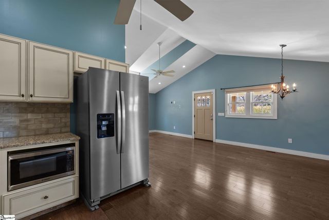 1440 Holly Springs Church Road, Campobello, SC 29322