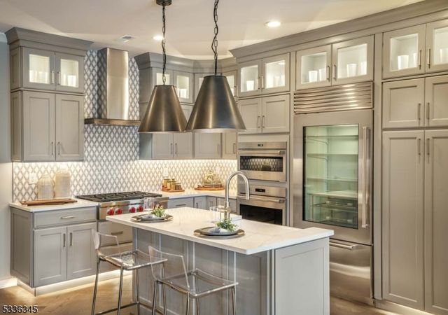 8 Rasboro Rd, Randolph Twp., NJ 07869