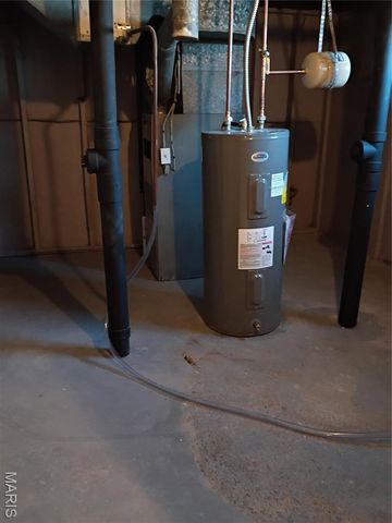 10228 Viscount Drive, St Louis, MO 63136