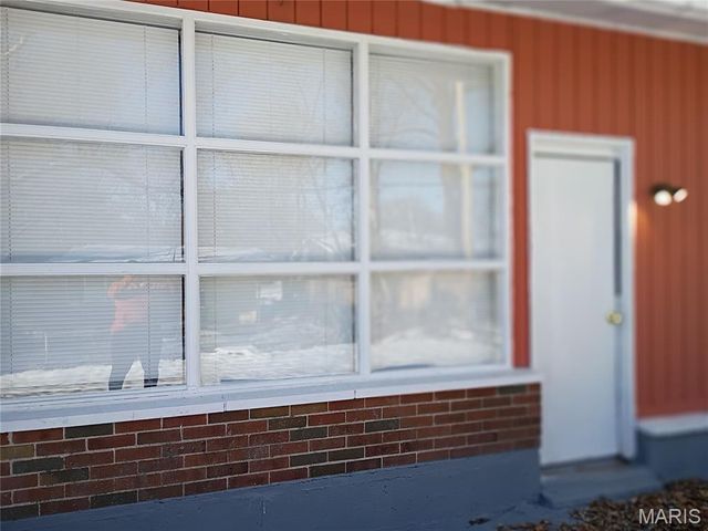 10228 Viscount Drive, St Louis, MO 63136