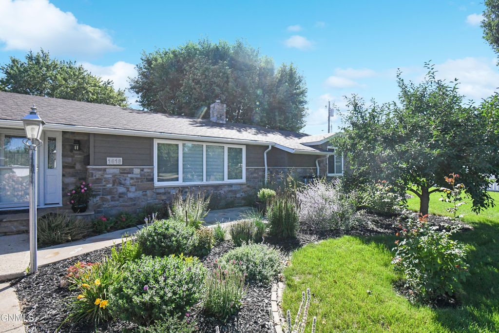 1616 4th Avenue E, Williston, ND 58801 photo 5