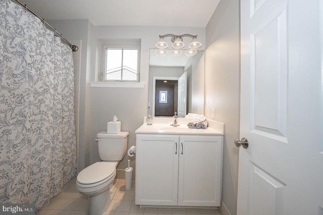 9 TREYBURN DR, Paoli, PA 19301