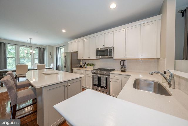 9 TREYBURN DR, Paoli, PA 19301