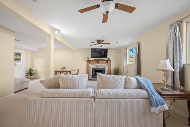 4950 Amberwood Lane, North Charleston, SC 29418