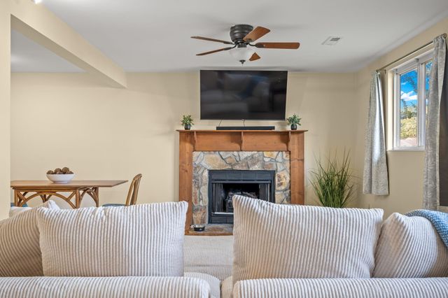 4950 Amberwood Lane, North Charleston, SC 29418