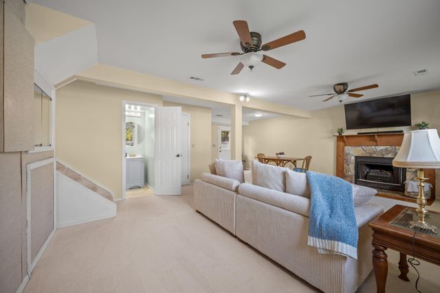 4950 Amberwood Lane, North Charleston, SC 29418