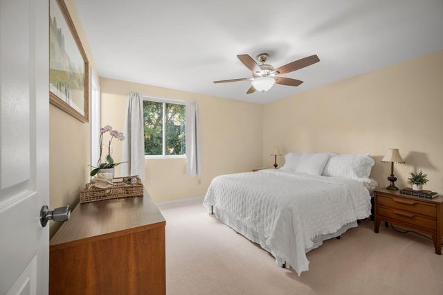 4950 Amberwood Lane, North Charleston, SC 29418