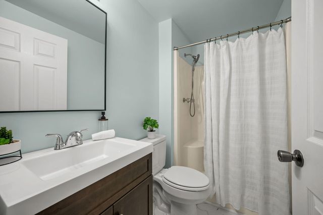 4950 Amberwood Lane, North Charleston, SC 29418
