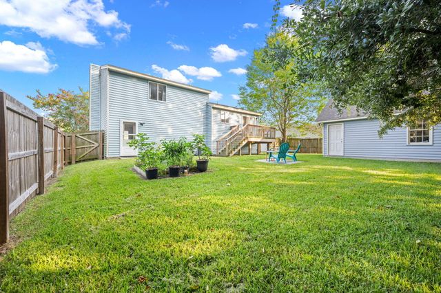 4950 Amberwood Lane, North Charleston, SC 29418
