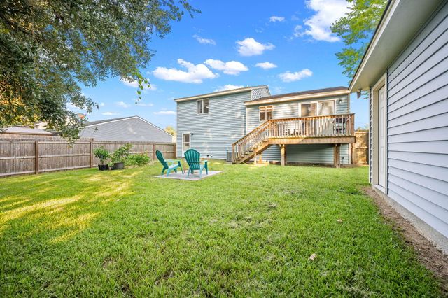 4950 Amberwood Lane, North Charleston, SC 29418