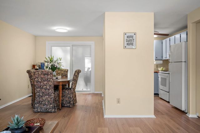 4950 Amberwood Lane, North Charleston, SC 29418