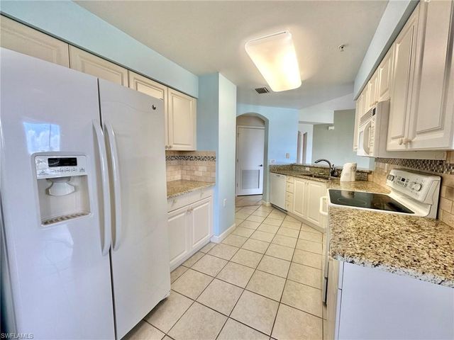 3302 Twilight LN # 6303, Naples, FL 34109