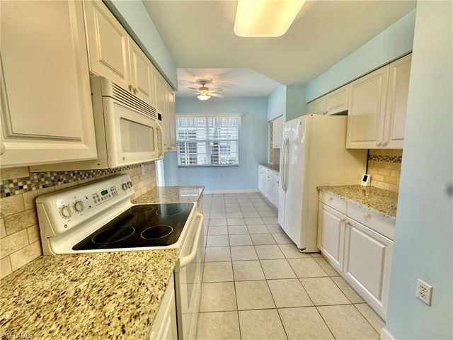 3302 Twilight LN # 6303, Naples, FL 34109