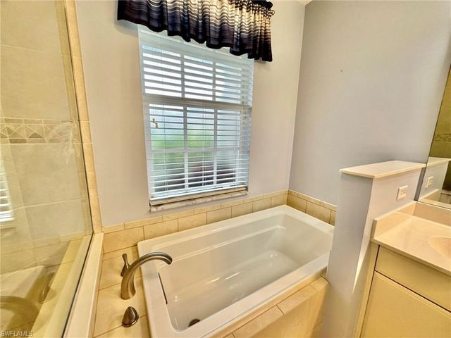 3302 Twilight LN # 6303, Naples, FL 34109