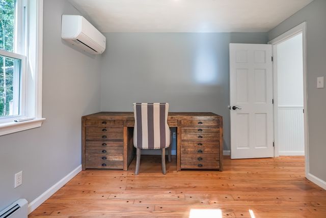 8 Tabor Ln, Rochester, MA 02770