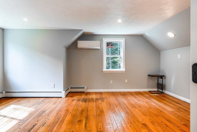 8 Tabor Ln, Rochester, MA 02770