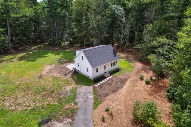 8 Tabor Ln, Rochester, MA 02770
