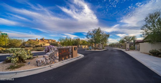 7232 E ECLIPSE Drive, Scottsdale, AZ 85266