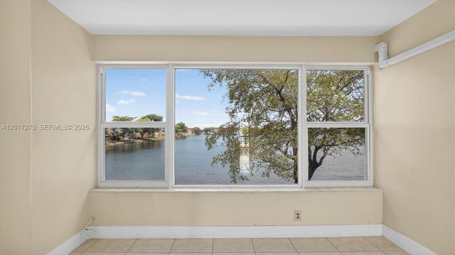 300 NE 191st Street 219, Miami, FL 33179