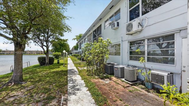 300 NE 191st Street 219, Miami, FL 33179