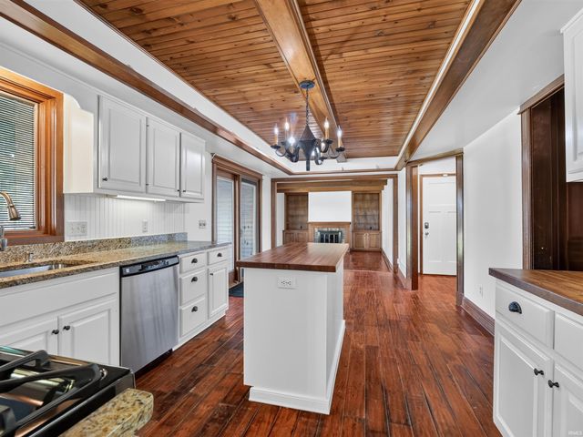 6517 Belle Isle Place, Fort Wayne, IN 46835