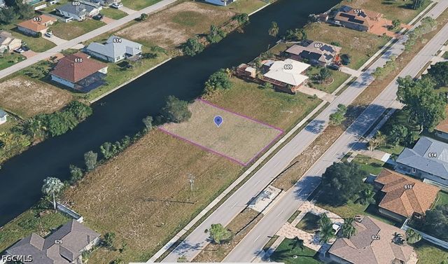 617 Gleason PKWY, Cape Coral, FL 33914