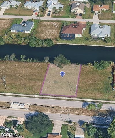 617 Gleason PKWY, Cape Coral, FL 33914