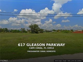 617 Gleason PKWY, Cape Coral, FL 33914