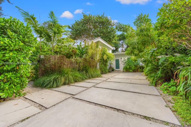 468 NE 90th St 2, El Portal, FL 33138