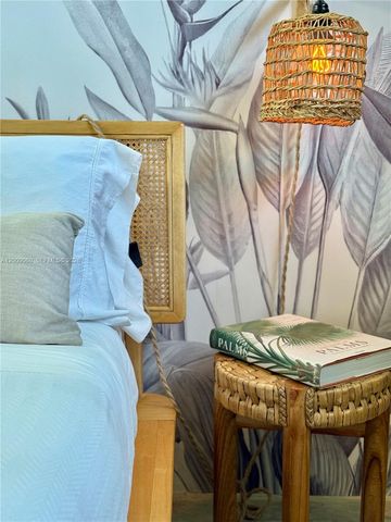 468 NE 90th St 2, El Portal, FL 33138