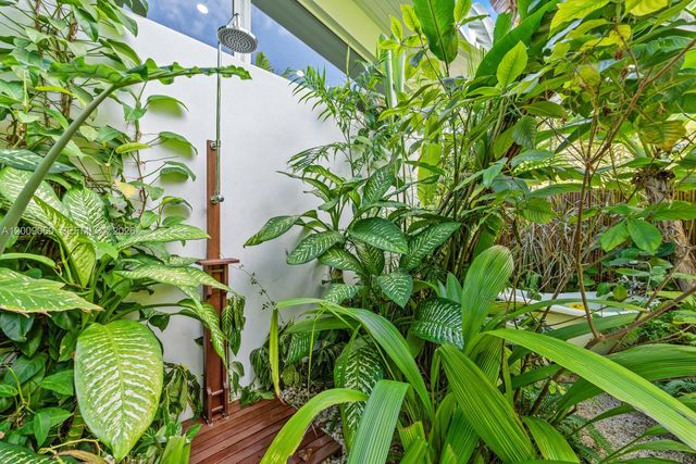 468 NE 90th St 2, El Portal, FL 33138