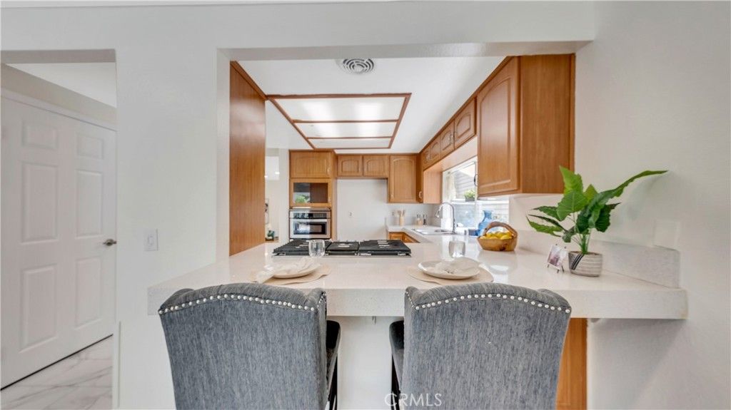 Image 20 of property listing at 1014 Park Circle, Torrance, CA 90502