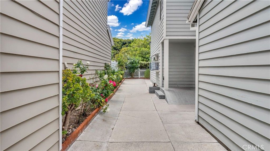 Image 26 of property listing at 1014 Park Circle, Torrance, CA 90502